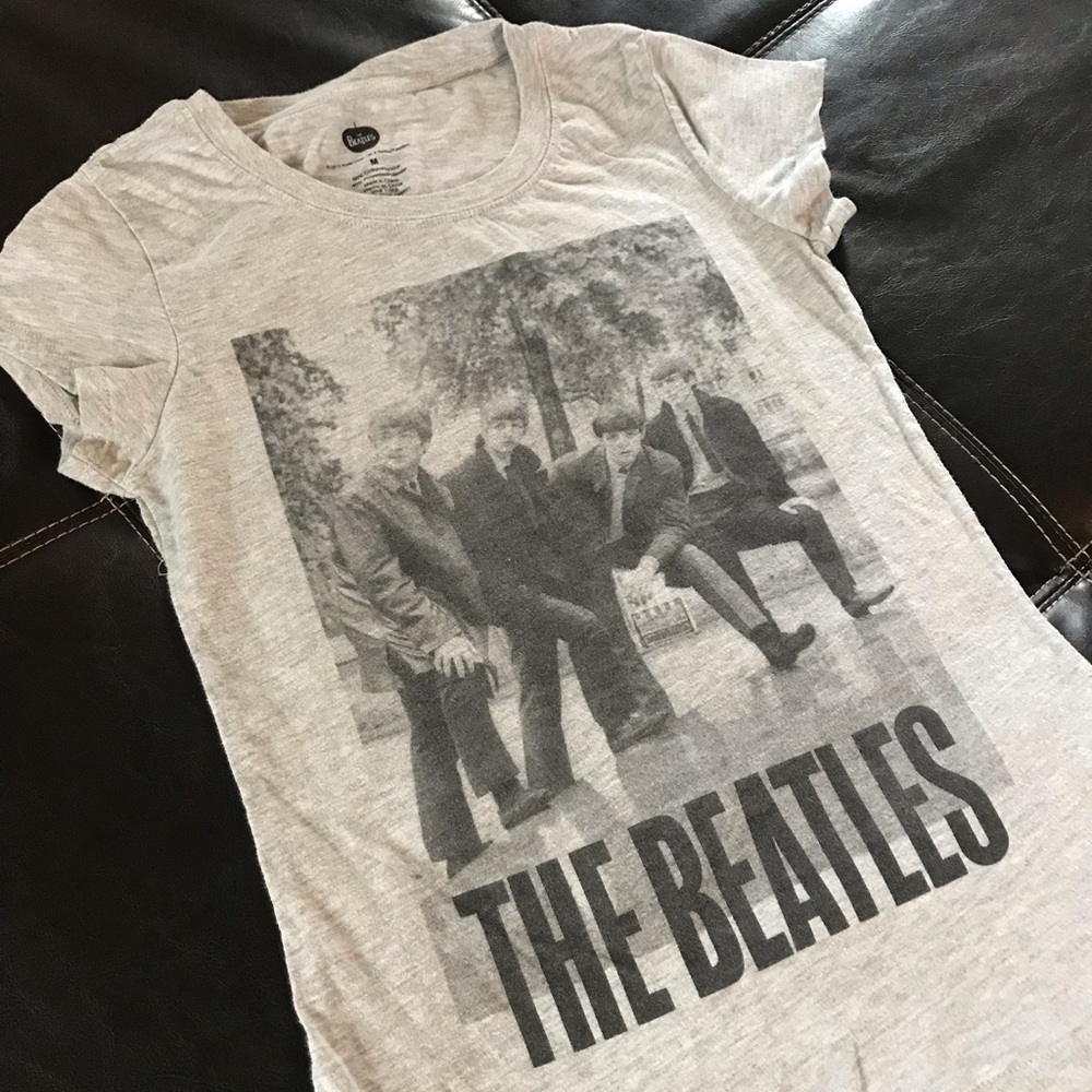 NEW! Juniors “The Beatles” T-Shirt